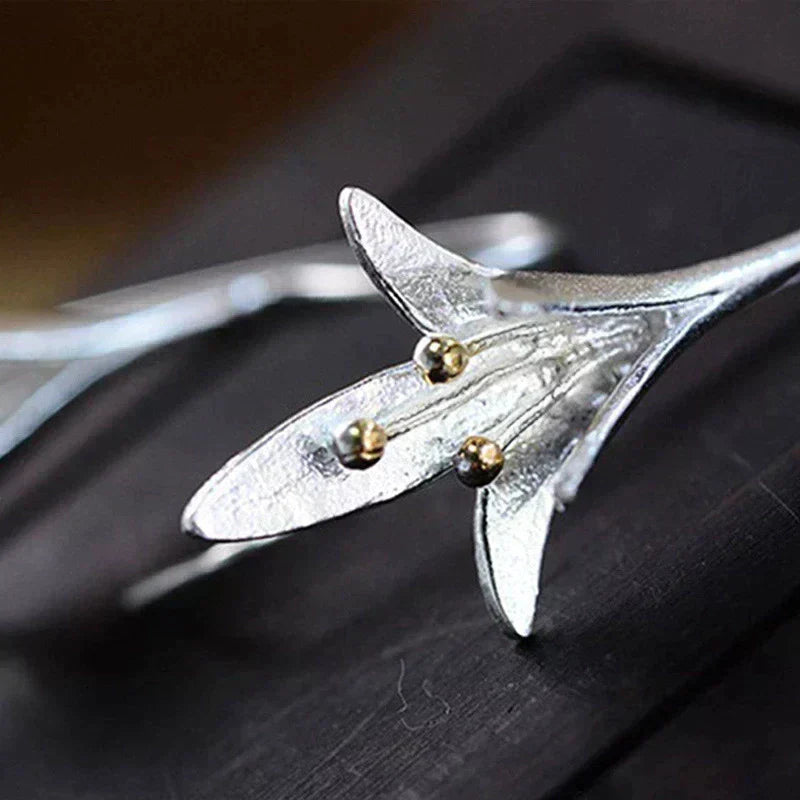 Naušnice od srebrnih cvjetova