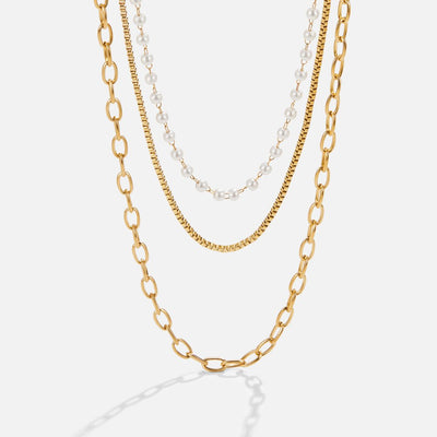 Ogrlica Ariel s trostrukim lancem i biserima