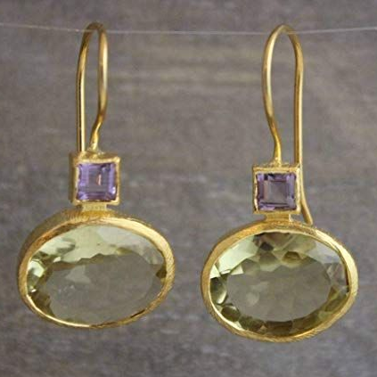 Vintage zlatne naušnice s zelenim kristalom