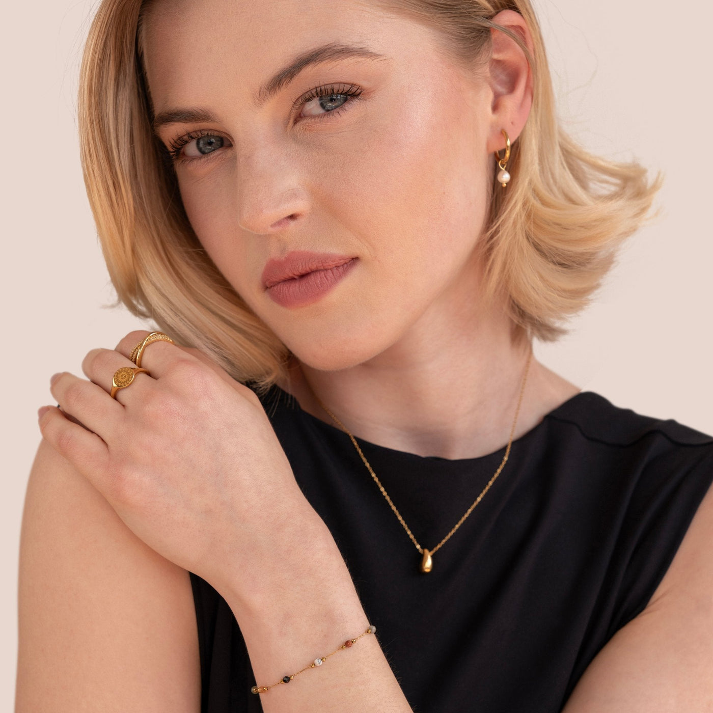 Lulu narukvica od kamenih perlica