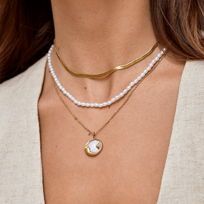 Zlatna ogrlica s zmijskom lancem Sarya