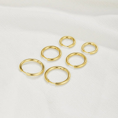 Set naušnica s trostrukim prstenom